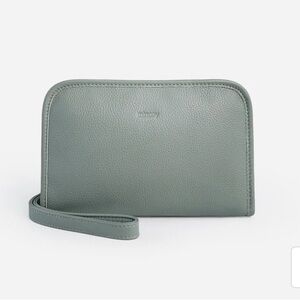 NWOT Minooy Urania Leather Clutch Crossbody Bag